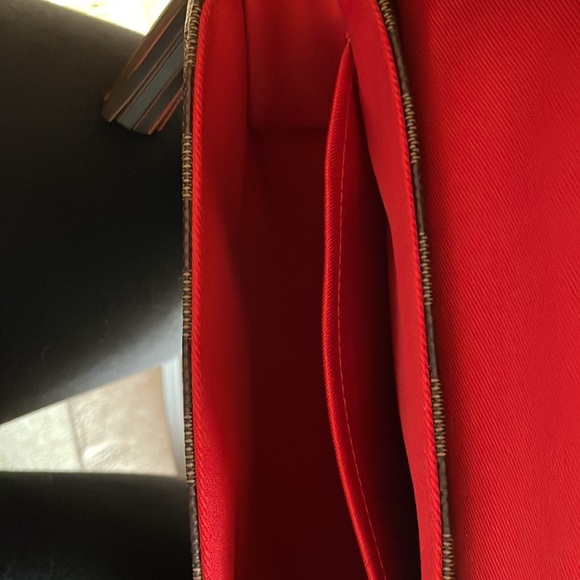 Louis Vuitton Croisette crossbody bag - Picture 4 of 7